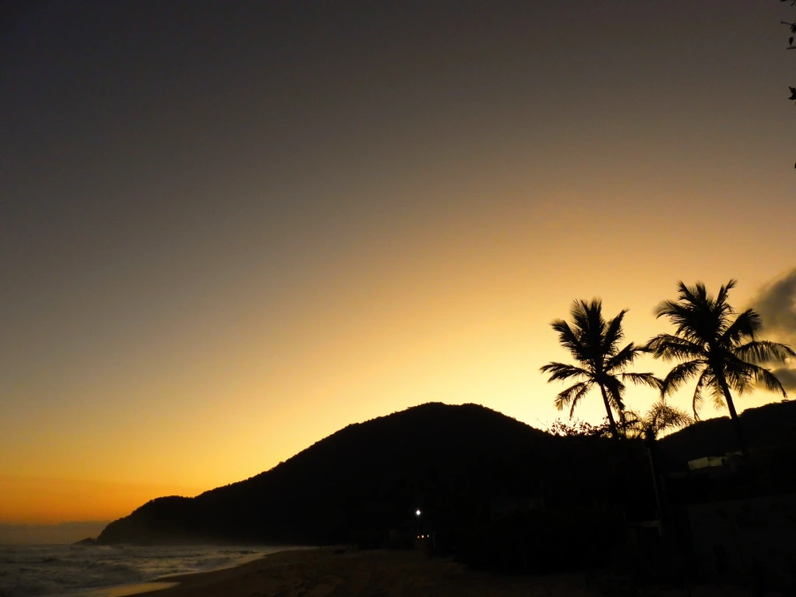 Pôr do sol em Maresias, 15 de julho de 2023