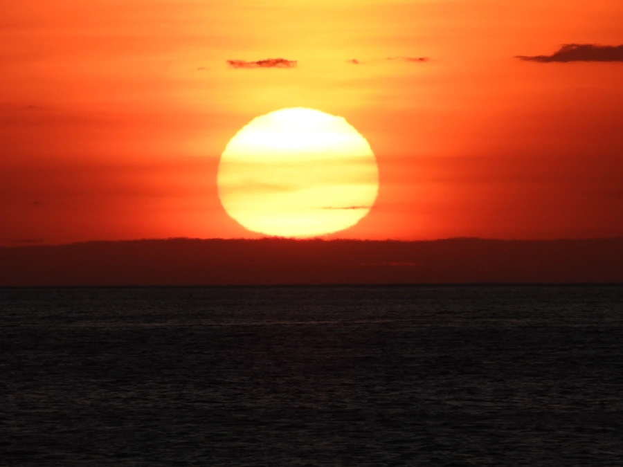 Pôr do sol em Maresias, 23 de dezembro de 2025