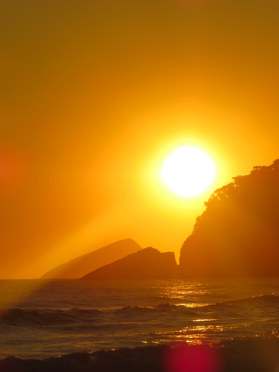 Pôr do sol em Maresias, 16 de novembro de 2022