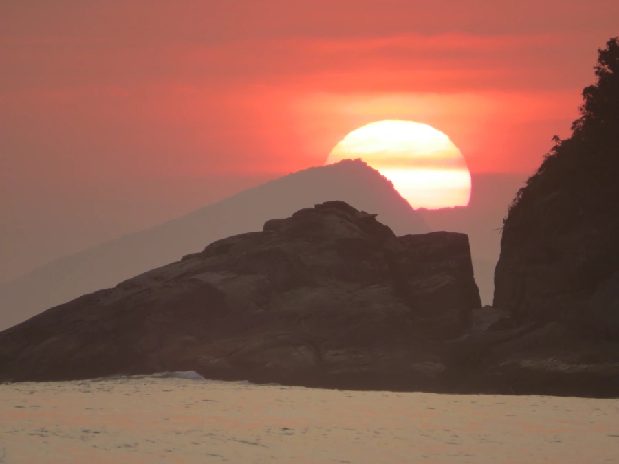 Pôr do sol em Maresias, 17 de novembro de 2021