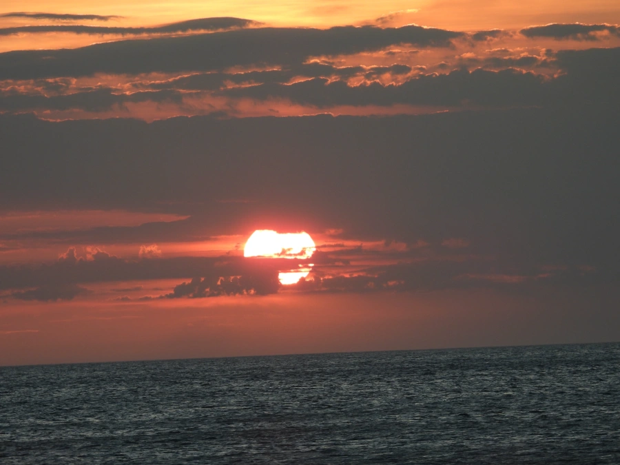 Pôr do sol em Maresias, 22 de dezembro de 2025