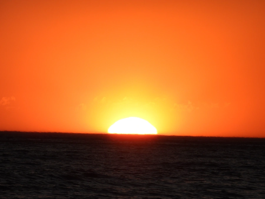 Pôr do sol em Maresias, 10 de dezembro de 2025