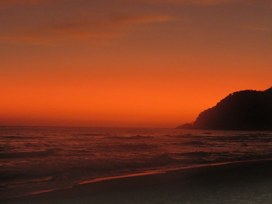 Pôr do sol em Maresias, 15 de novembro de 2022
