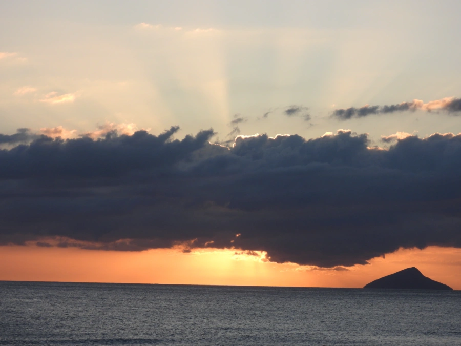 Pôr do sol em Maresias, 18 de dezembro de 2023