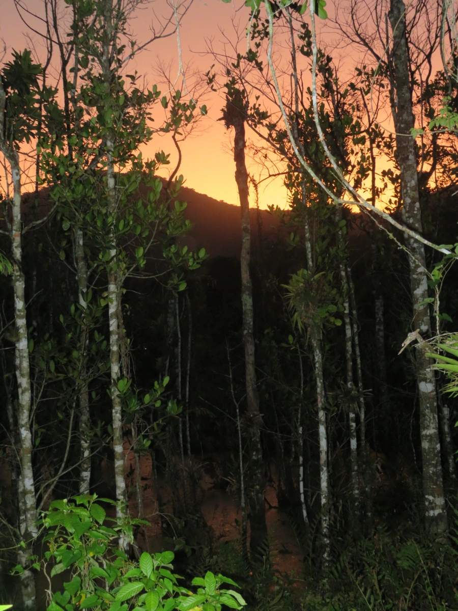 Pôr do sol em Maresias, 1 de maio de 2022