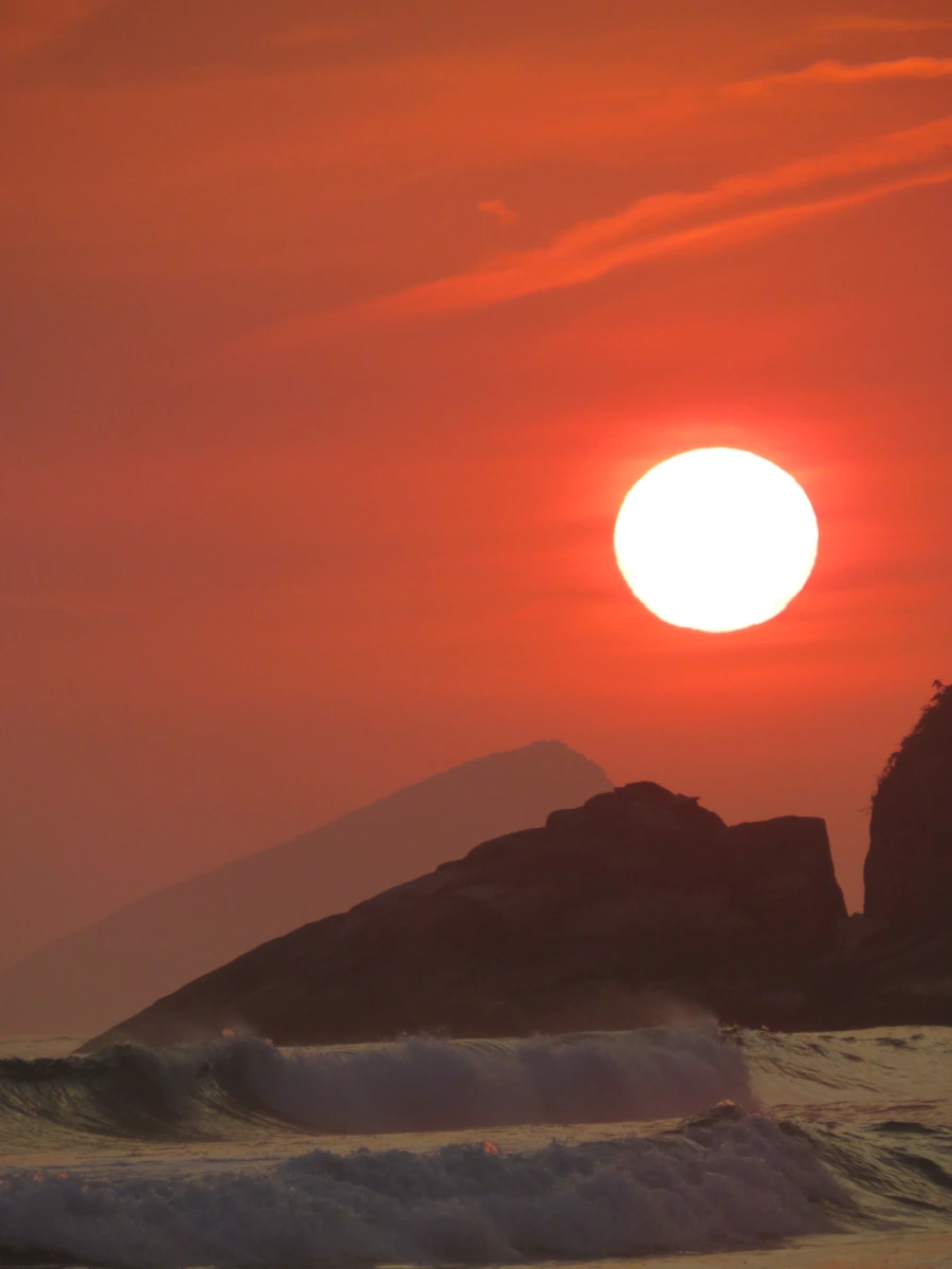 Pôr do sol em Maresias, 17 de novembro de 2021