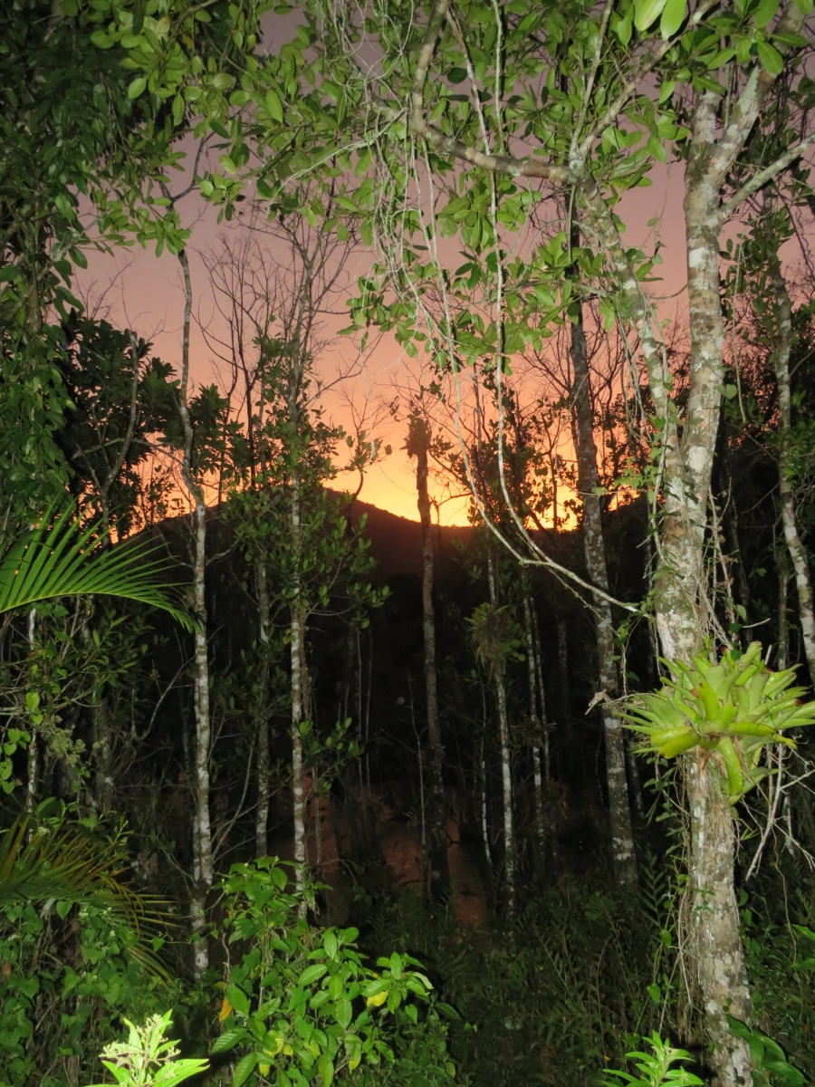 Pôr do sol em Maresias, 1 de maio de 2022